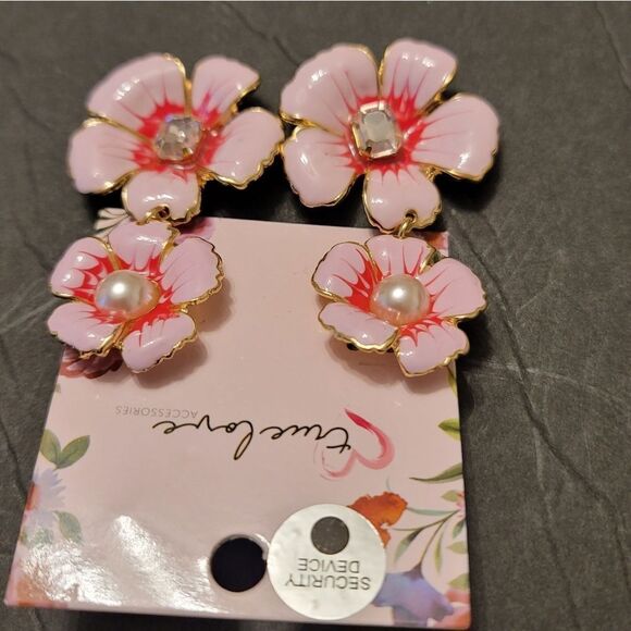 BRAND NEW TRUE LOVE CHERRY'S BLOSSOM DROP EARRINGS - Picture 8 of 10